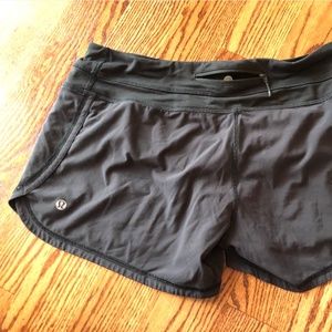 Lululemon Groovy Run Short
